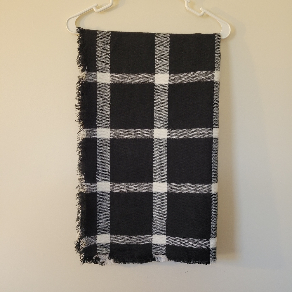 Cozy Oversized Fringe Trim Plaid Blanket Scarf